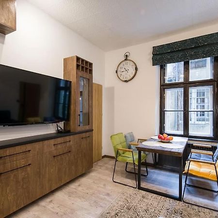 Feel Like Home In Krakow Bagian luar foto